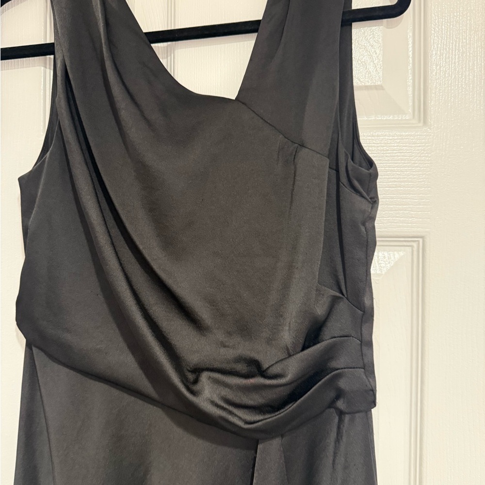 Elegant Black Sleeveless Dress